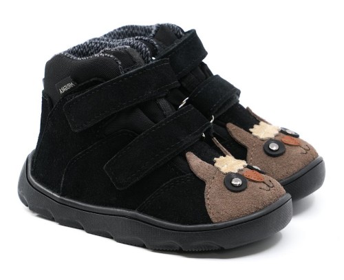 neko_barefoot_alpaca_black_1.jpg